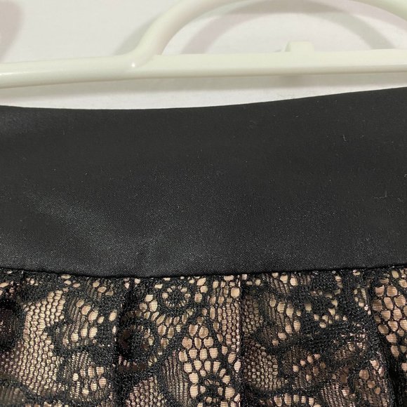 XXI Black Floral Lace Skater Circle Skirt - Picture 2 of 10